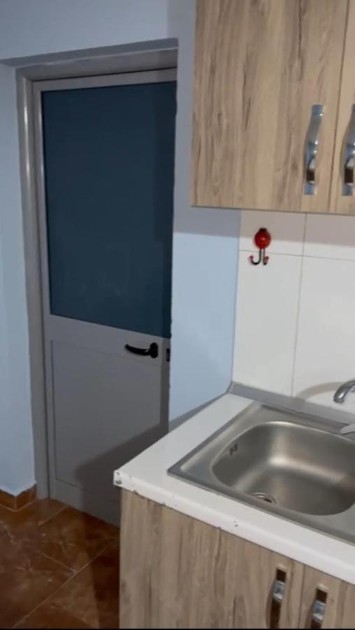 Guest House Andersoni Dhoma Plazhi Andersoni Shen Ded Gjoni Екстериор снимка